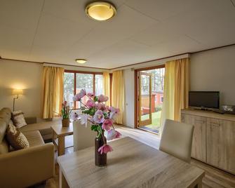 Camping-und Ferienpark Havelberge - Neustrelitz - Wohnzimmer
