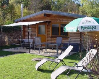Ferienhaus Weichart, 45qm, Terrasse, 1 Schlafzimmer, max. 2 Personen - Sulzburg - Patio