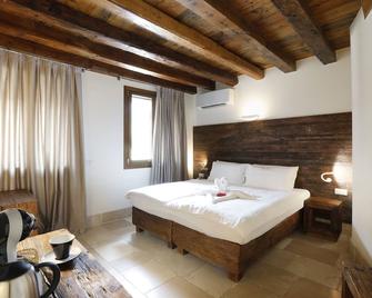 Hotel Antica Abbazia - Borso del Grappa - Schlafzimmer