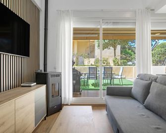 Apartamento En Los Caños De Meca - Los Caños de Meca - Living room