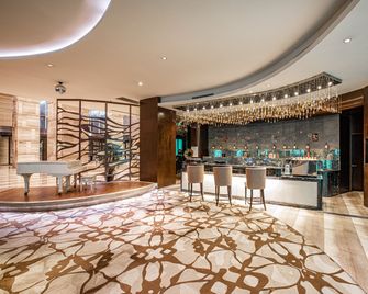 Holiday Inn Panjin Aqua City - Panjin - Лоббі