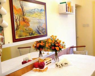 Charming Studio in Panagyurishte - Panagyurishte - Dining room