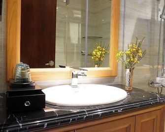 Saigon Aroma Hotel - האנוי - חדר רחצה