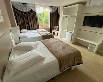 Pousada Vovô Nino - Gramado - Habitación