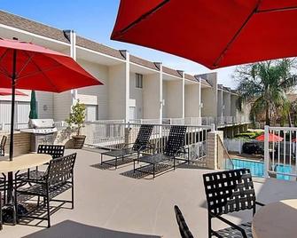 Safe & Centrally Located 3bed/1.5ba 9 Mins To Hospitals/French Quarter/Superdome - Metairie - Patio
