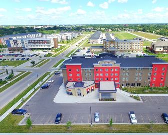 Baymont by Wyndham Grand Forks - Grand Forks - Rakennus