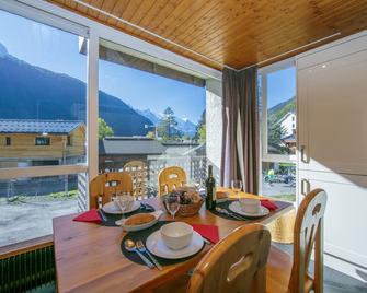 Residence de Lognan- Les Jorasses 26 - Happy Rentals - Chamonix - Dining room