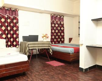 Gala Vista - Salem - Bedroom