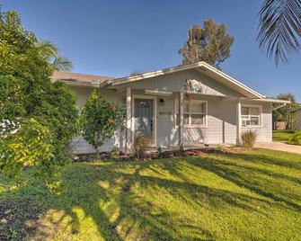 Home Across From Anna Maria Island - Wfh-Friendly! - Cortez - Building