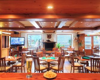 โรงแรม บลองช์ เนจ - กูร์เชอเวล - ร้านอาหาร