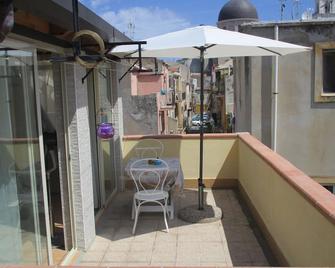 Casa Vacanze Sole & Luna - Milazzo - Balkon