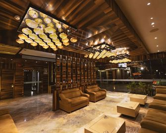 Hotel Millennium Inn, Prayagraj - Prayagraj - Lounge