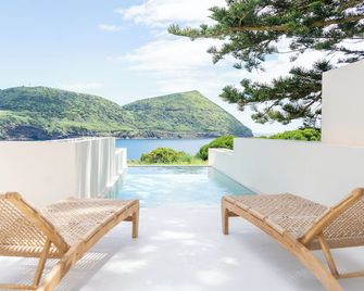 Silveira Bay Lounge Retreat - אנגרה דו ארואיזמו - מרפסת