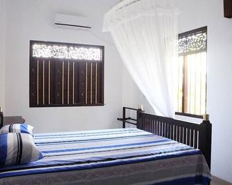 Garland Cinnamon House - Hikkaduwa - Bedroom