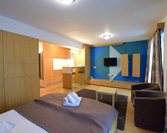 Decebal Residence Apartments - Bucharest - Bedroom