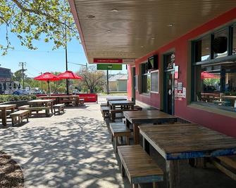 woolpack hotel tumut - Tumut - Binnenhof