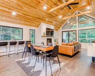 Wyeast Trail - Government Camp - Dining room