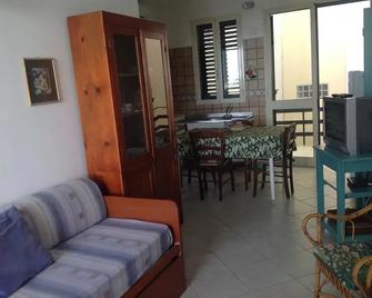 Casa Bellavista Tra Mare E Terme - Santa Cesarea Terme - Living room