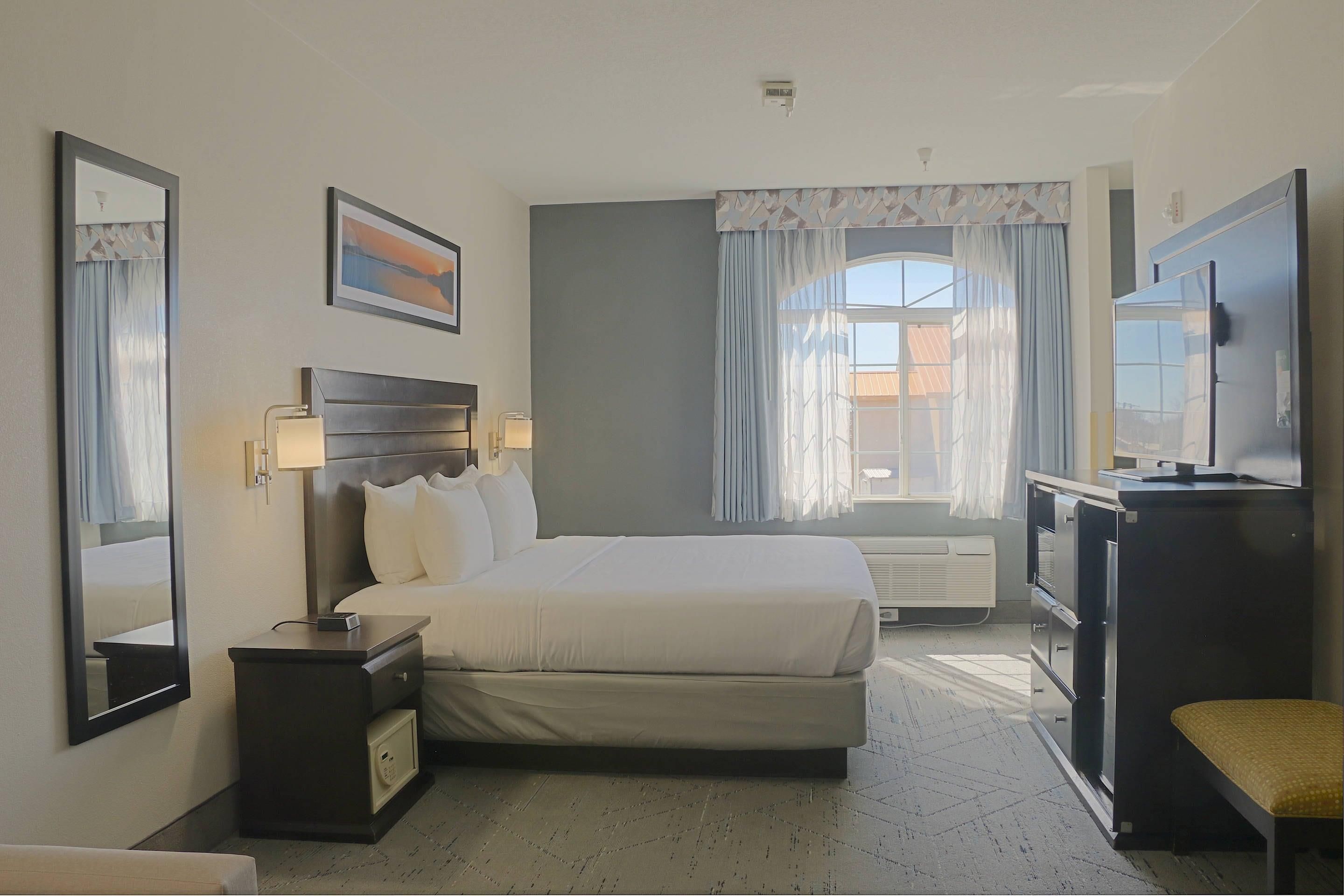 Quality Inn & Suites Roswell North - רוזוול - חדר שינה