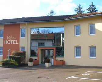 Relax Hotel - Maillat - Building