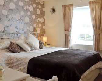 Cottage - Sleeps 3 Parking & Fishing - Downham Market - Habitación