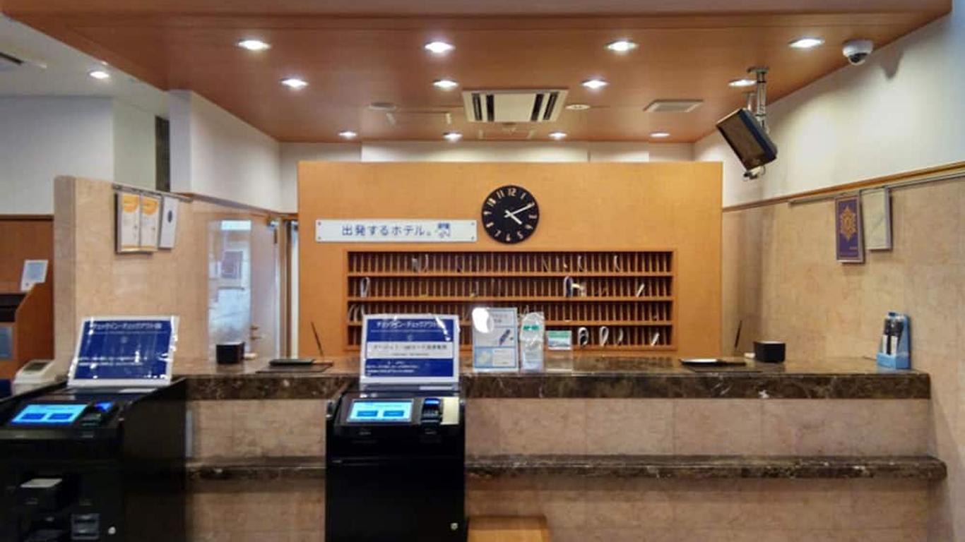 Toyoko Inn Yokohama Tsurumi eki Higashi guchi