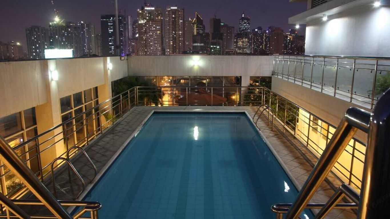 Herald Suites Solana