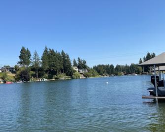The Cove at Lake Tapps - Bonney Lake - Outdoors view