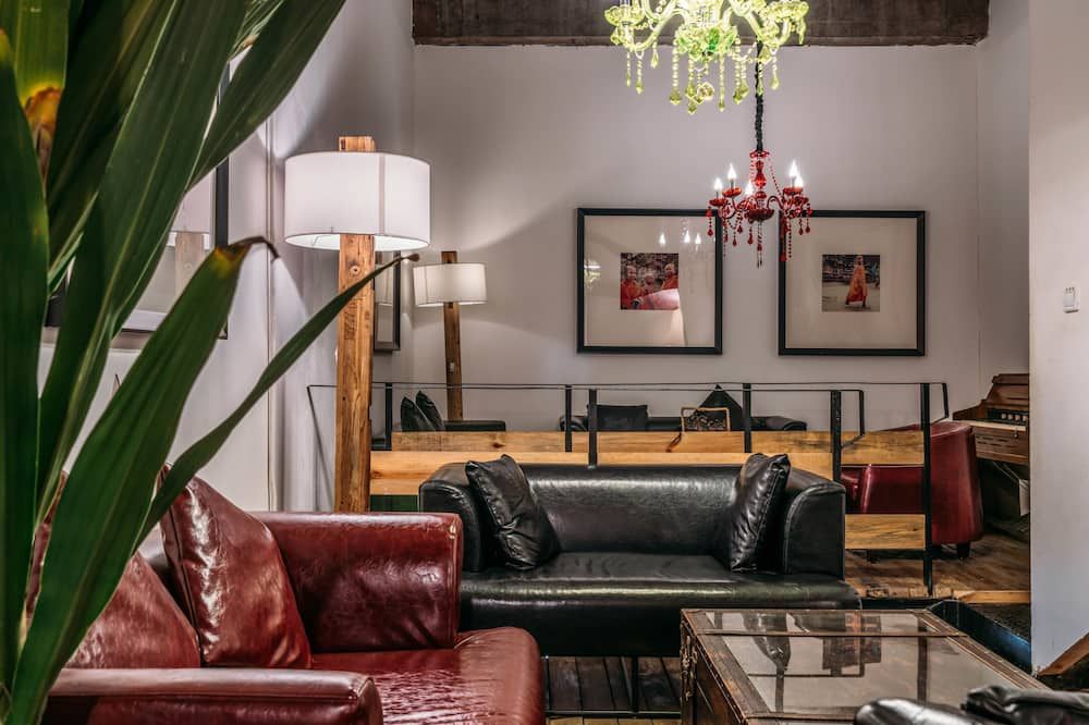 تشينغدو سونديريا هوستل آند ار لازيبونيس