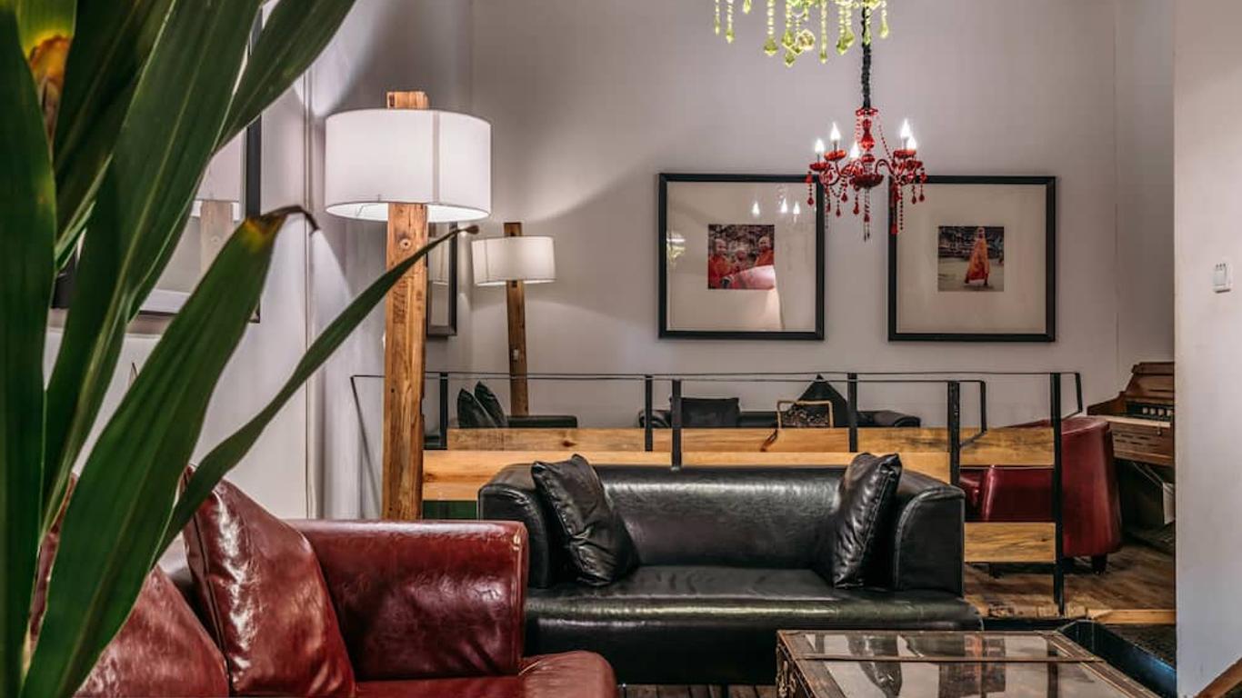 청두 레이지본 호스텔 부티크 포시패커 원슈 모나스트리