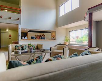 Coyote South - Santa Fe - Living room