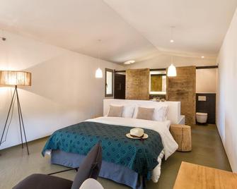 Hotel Les Chambres de Mila - Bonifacio - Schlafzimmer