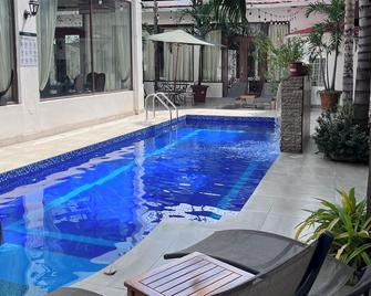 Hotel Patrimonial by Greenfield - Guayaquil - Piscina