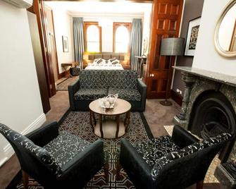 Avonmore On The Park Boutique Hotel - Randwick - Bedroom