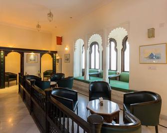 Garden Hotel - Udaipur - Lounge
