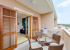 Apartments Iggy - Postira - Balkon