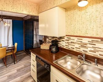 FairLane #1|That 70's Place - Lansing - Kitchen