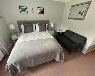 Lundie View B & B - Invergarry - Bedroom