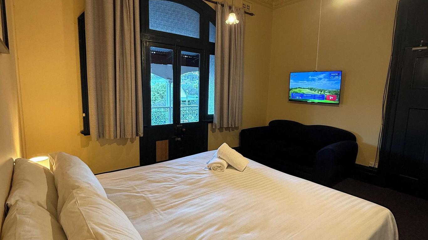 Bellbird Hotel