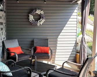 2 BR Lower-Level Retreat Woods & Wildlife, within 10 min of Wis Dells - Wisconsin Dells - Patio