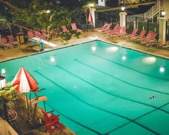 캐슬 인 더 샌드 - 오션 시티 - 수영장