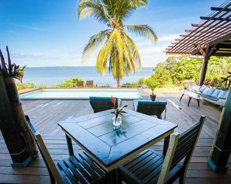 El Caribeo - Bocas del Toro - Innenhof