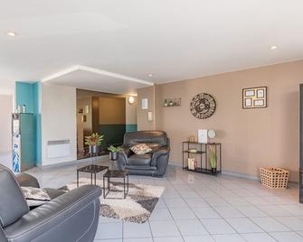 أبارتسيتي كلاسيك رين ٔويست - رين - غرفة معيشة