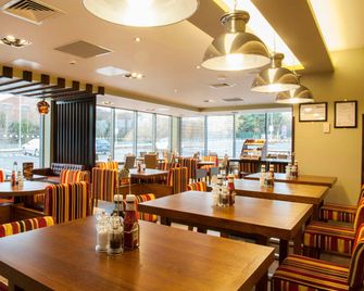 Premier Inn Wrexham City Centre - Wrexham - Restaurant