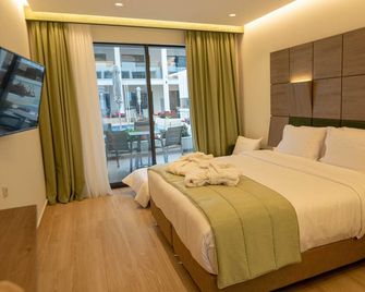 Mirror Hotel - Polychrono - Quarto