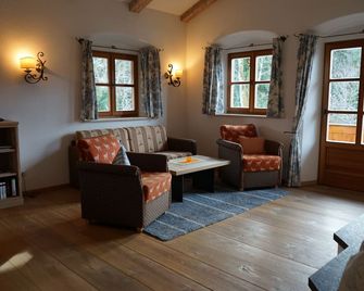 Hotel garni Fischerweber am See - Rottach Egern - Вітальня