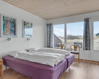 One-Bedroom Apartment In Hvide Sande - Hvide Sande - Bedroom