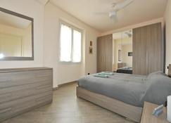 Casa Costa Outlet 3 - Serravalle Scrivia - Schlafzimmer