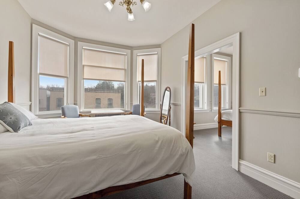 The Audubon Hotel And Event Venue - Mayville - Schlafzimmer