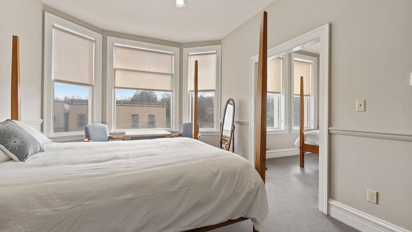 The Audubon Inn Llc